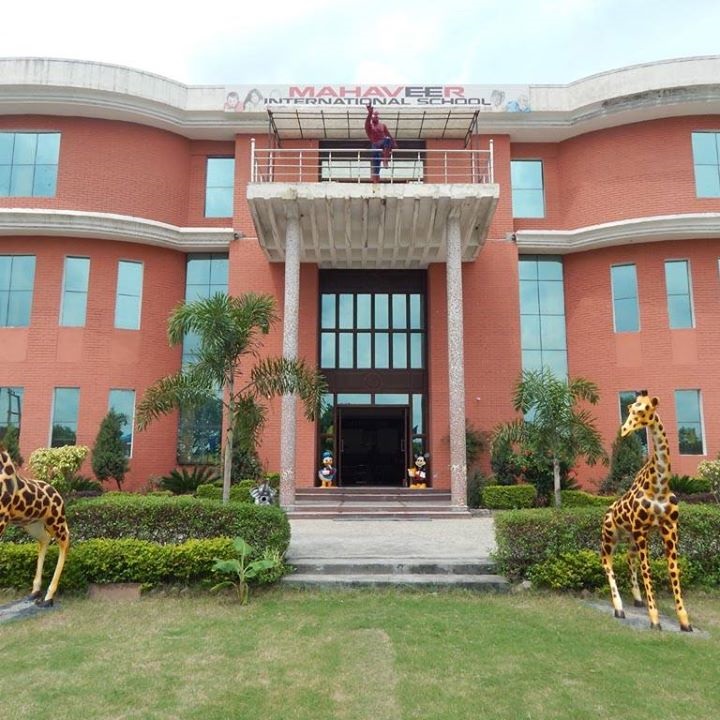 Mahaveer International School
