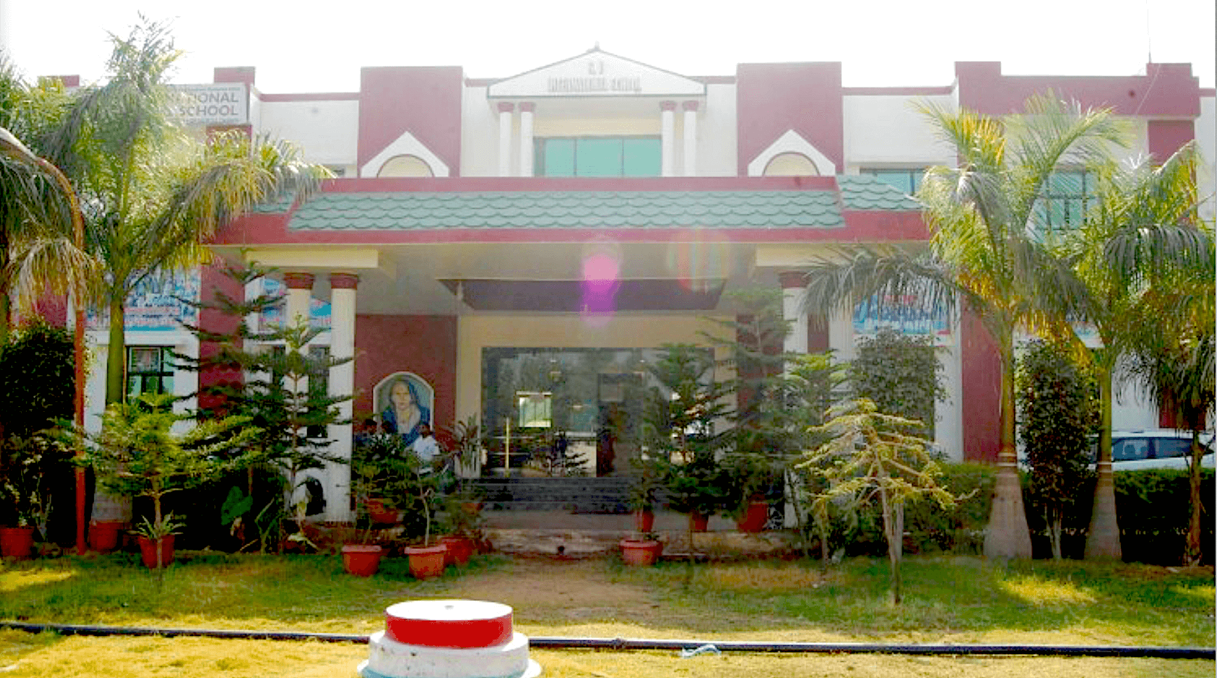 S D International School