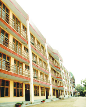 Mukularanyam English School
