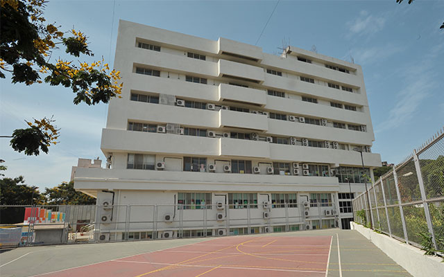 JBCN International School
