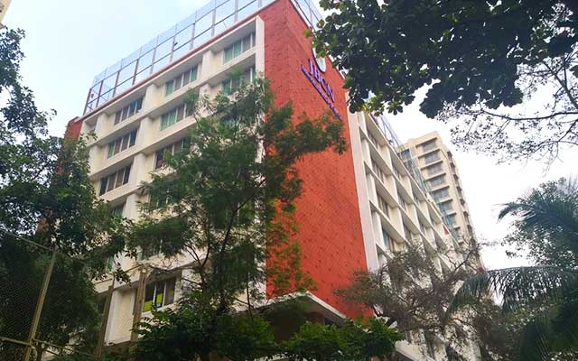 JBCN International School