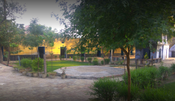 Adarsh Inter College