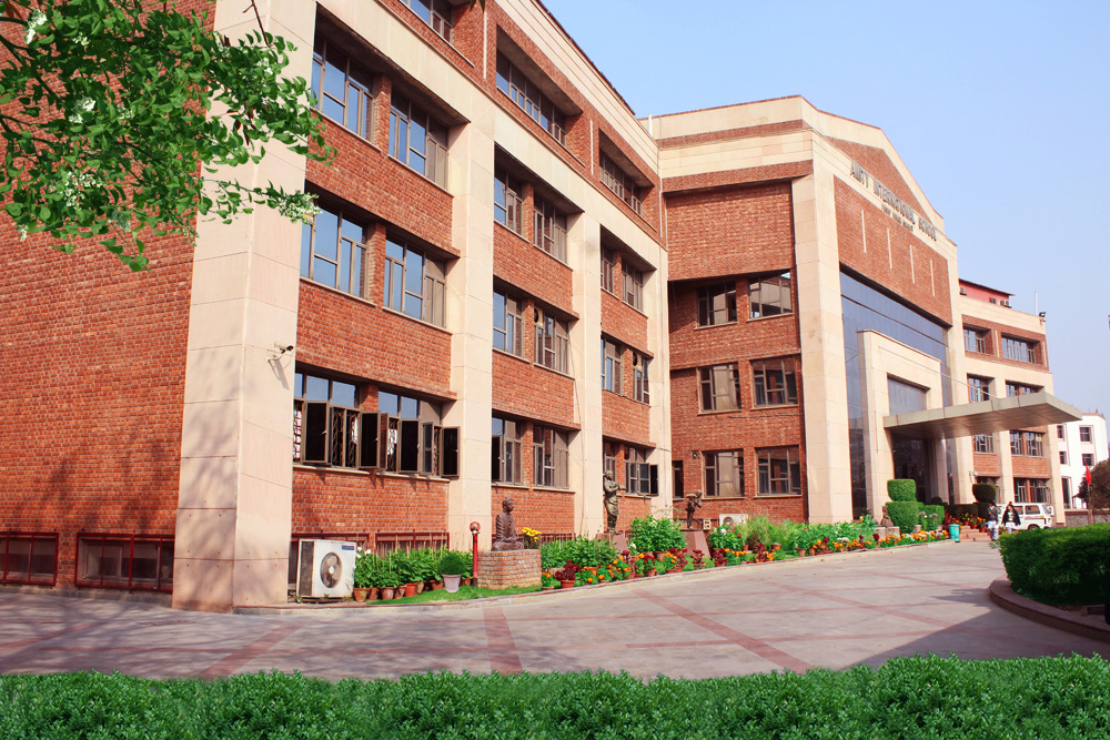 Amity International School