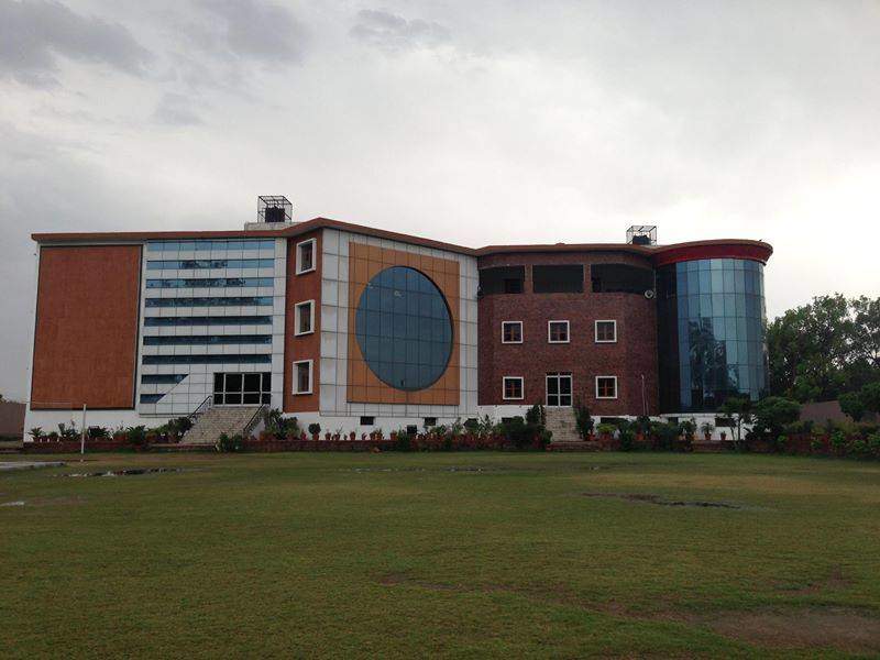 Azad International School