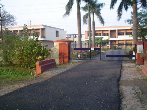 Campus School