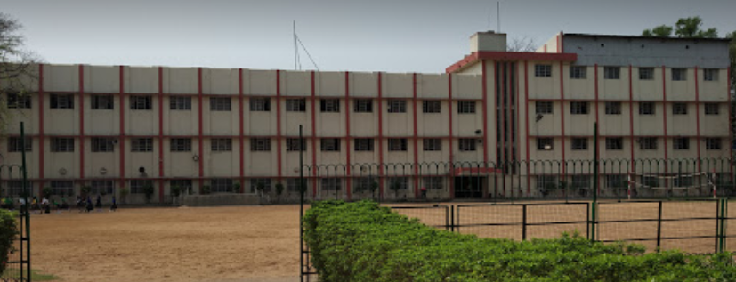D B M S English School