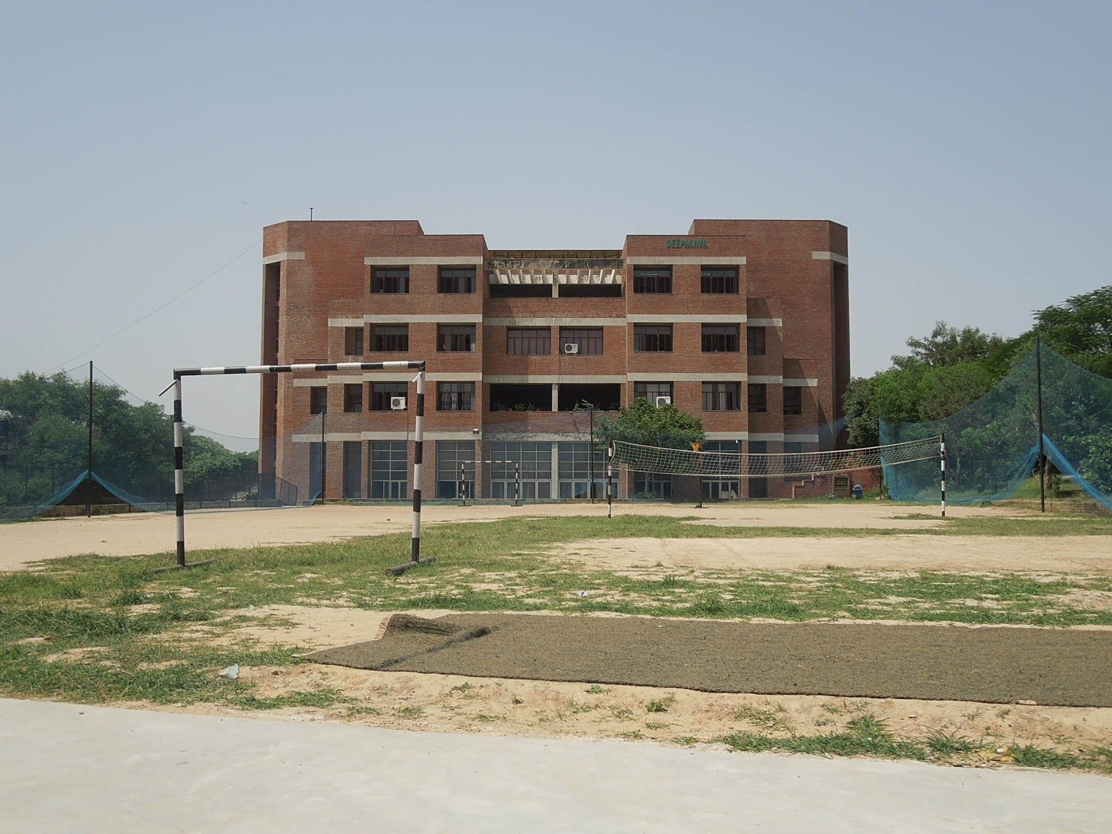 Deepalaya School