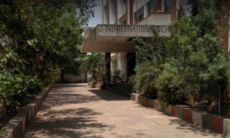 J N International School