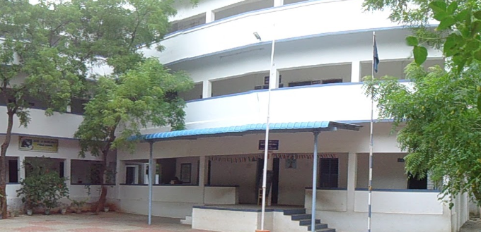 Lalitha Lal Bahadur Shastri Public School