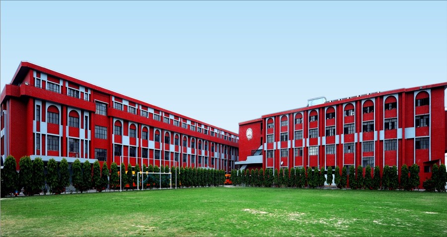 Lucknow Public College
