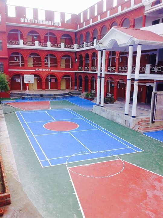 Max International School