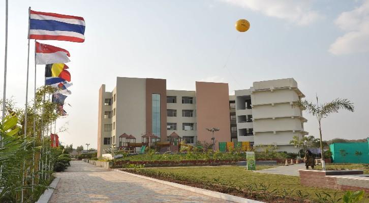 Oakridge International School