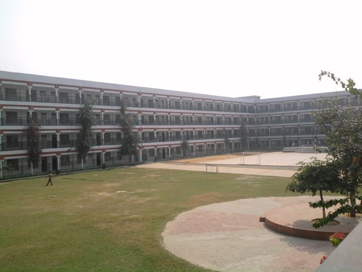 Police D A V Public School