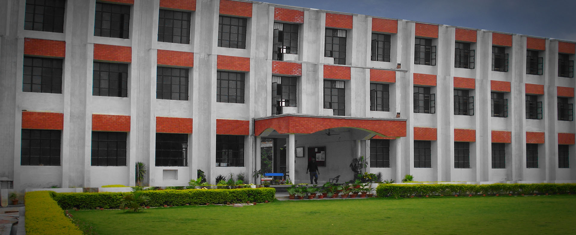 Sharada Public School