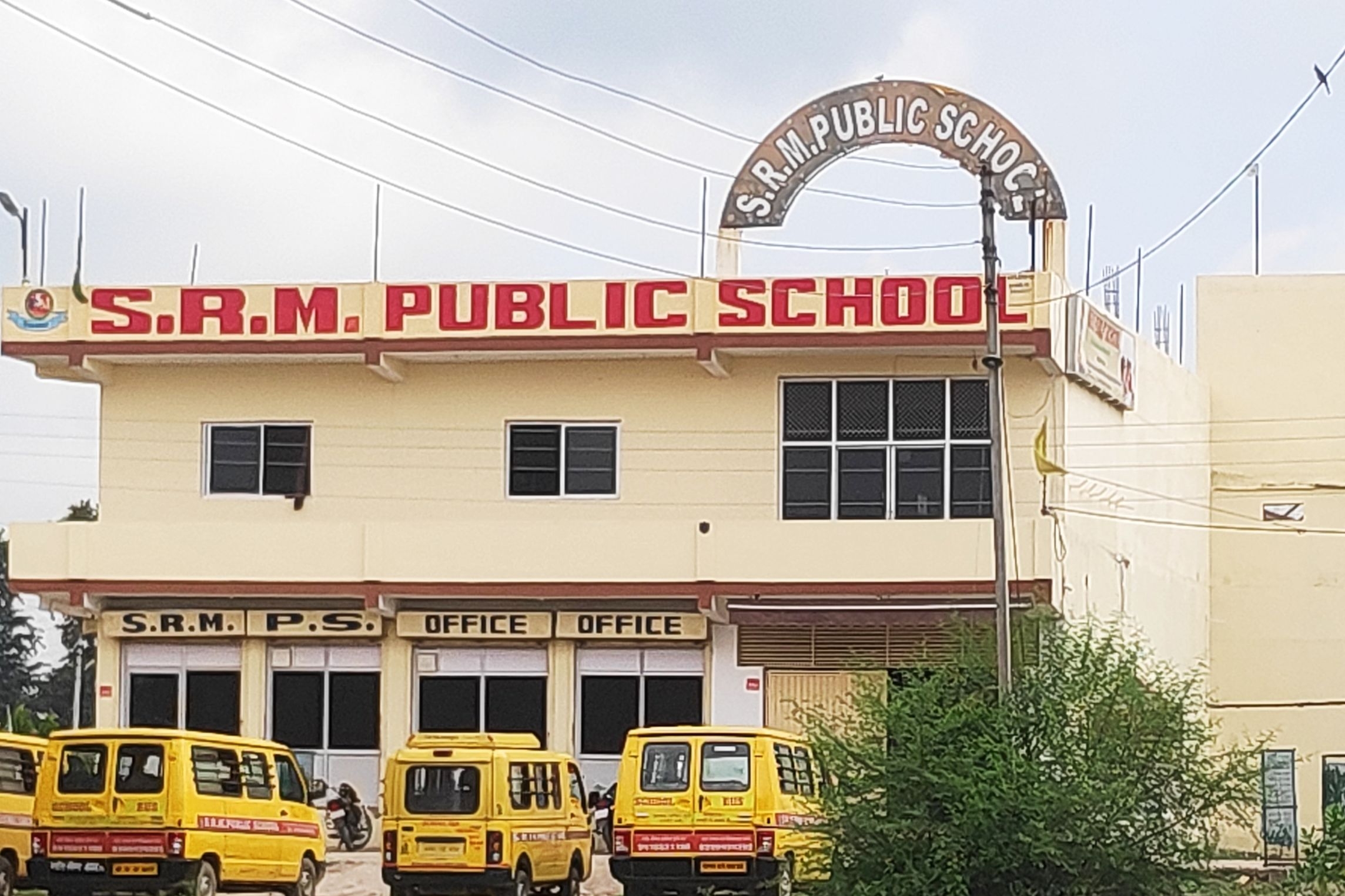 S R M Public School