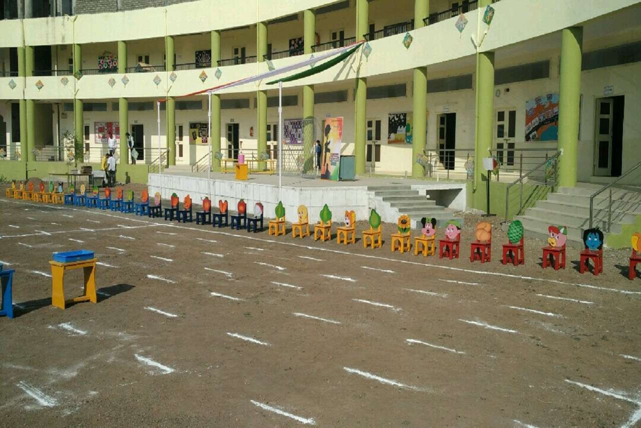 Titans Public School