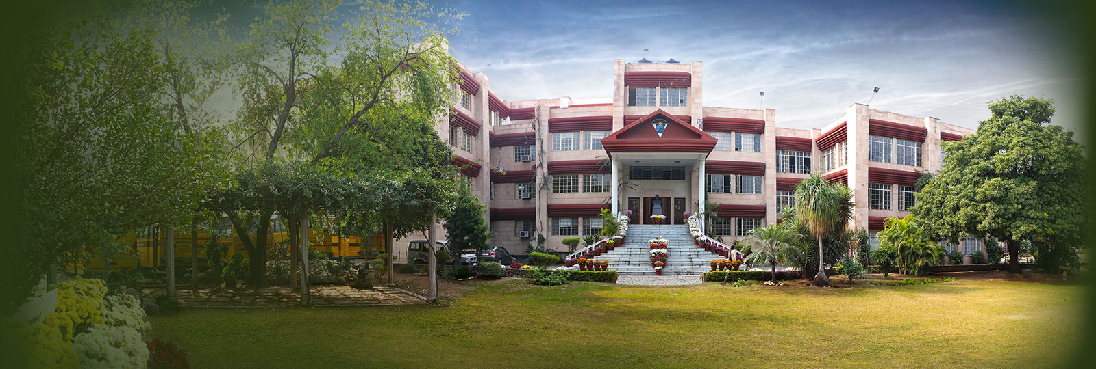 Vivek High School