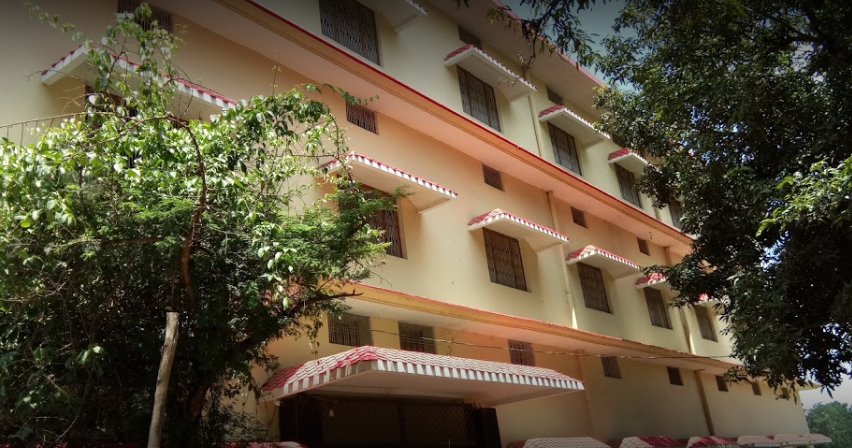 Zoniya Intermediate Collage
